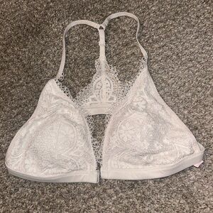 VS Elegant Lace Bralette